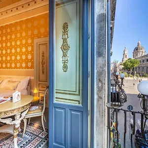 palazzo-marletta-house-hotel.taorminaitalyhotels.com/