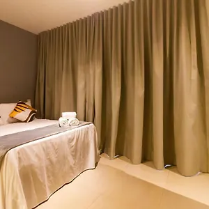 studio-maravilhoso-com-cinema-privativo-ao-lado-do-metr.topsaopaulohotels.com/