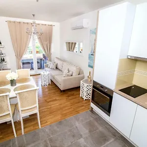 https://luxury-apartment-sweet-dreams.splithotels.org
