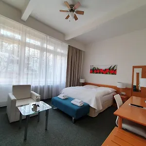 Jana - Domov Mládeže Praga